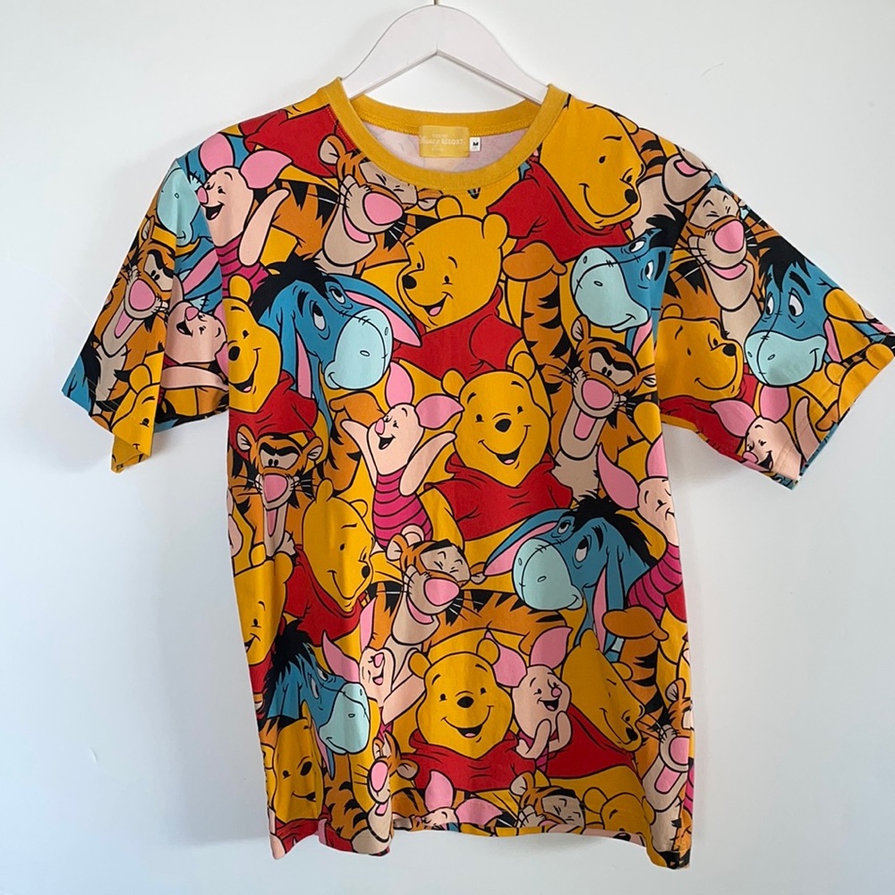 Tokyo Disney Resort Winnie the Pooh Limited Edition T Shirt Sz M
